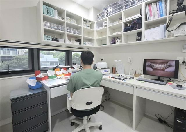 A Plus Dental Clinic — 院内