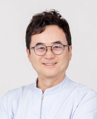 Eung-Soo Kim — A Plus Dental Clinic