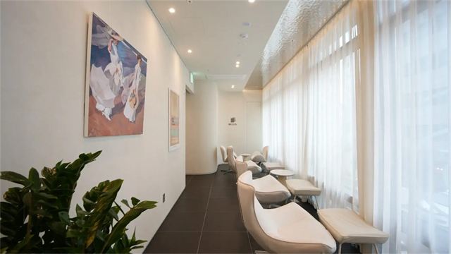 Bellis Skin Clinic — 候診區