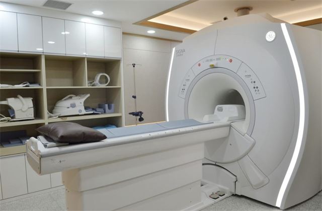 MRI scanner at Gangnam JS Hospital
