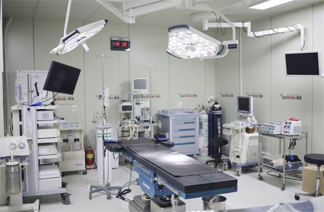 Operating room at Gangnam JS Hospital