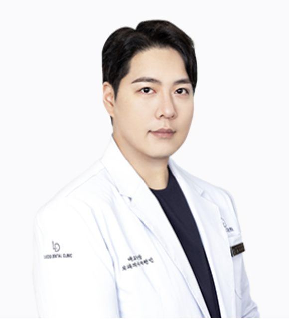 루시드치과의원 박현민 대표원장