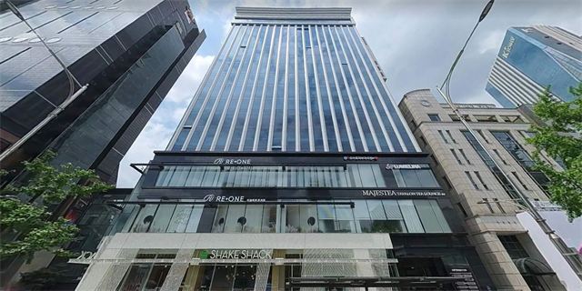 Tower building at 327 Dosan-daero housing Oaro Skin Clinic Cheongdam on the 8th floor