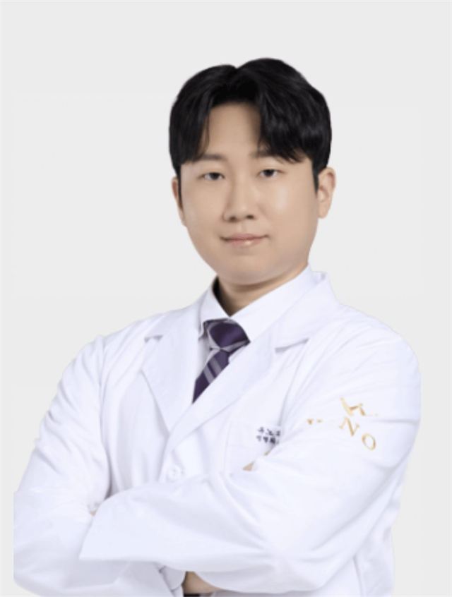 Ahn Kwang Hyeon — YUNO Plastic Surgery