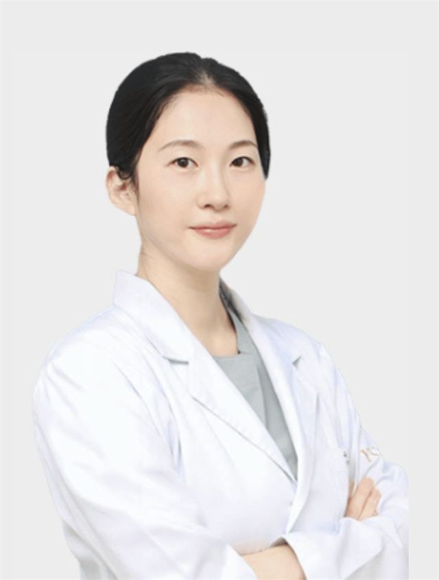 Son Shill Lee — YUNO Plastic Surgery